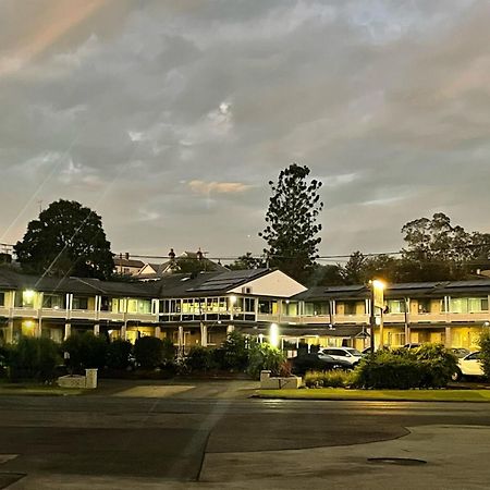 Bucketts Way Motel Gloucester Exteriör bild