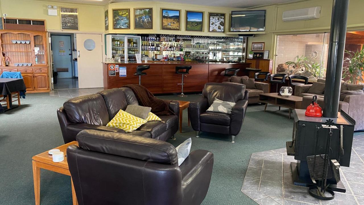 Bucketts Way Motel Gloucester Exteriör bild