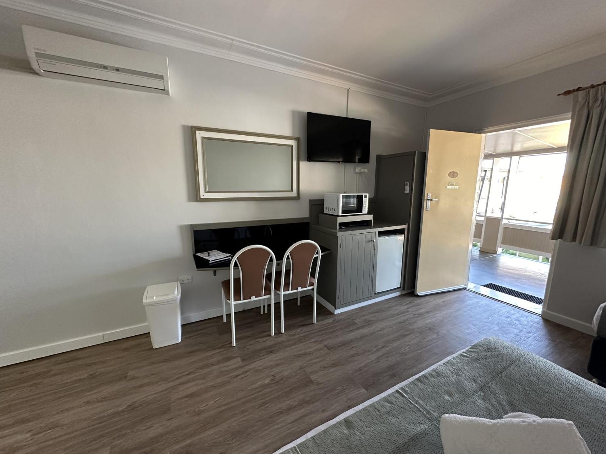 Bucketts Way Motel Gloucester Exteriör bild