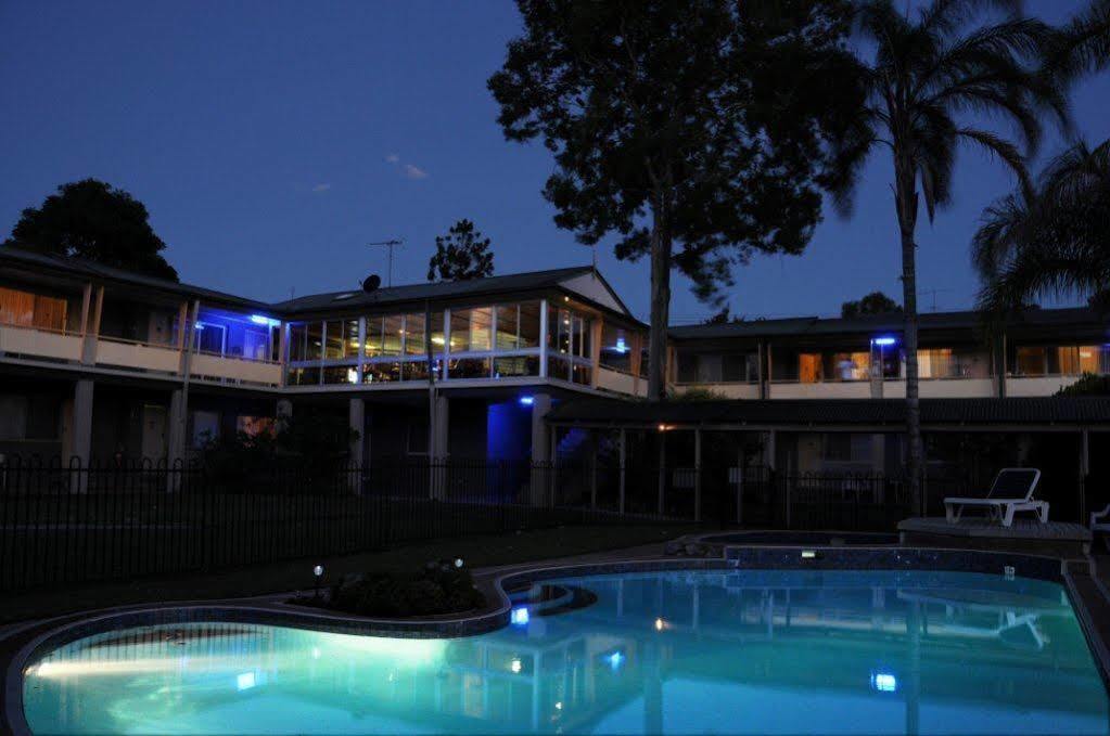 Bucketts Way Motel Gloucester Exteriör bild